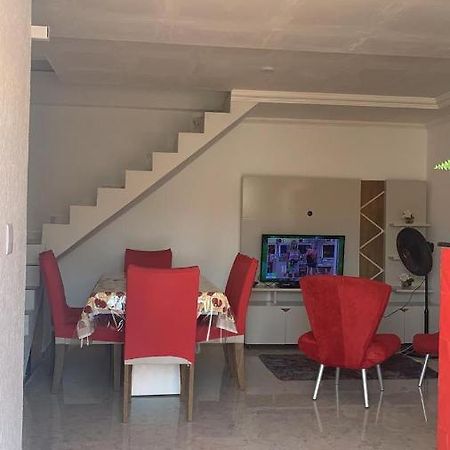 Apartamento Duplex Mobiliado Em Sao Pedro Da Aldeia Luaran gambar